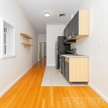 Gorgeous 2BR/1BA apartment available in prime Bushwick. This apartment is an absolute steal and will in Brooklyn, NY - Building Photo - Building Photo