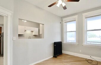 2941 W Belmont Ave in Chicago, IL - Building Photo - Building Photo