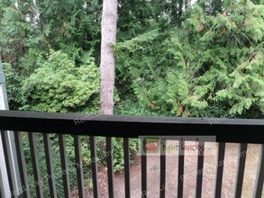 420 S 321st Pl in Federal Way, WA - Building Photo - Building Photo