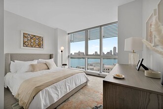 One65 Main in Cambridge, MA - Building Photo - Interior Photo