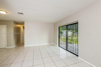 3010 NW 187th St in Miami Gardens, FL - Building Photo - Building Photo