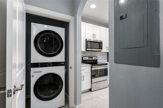 208 Cape Harbour Loop in Bradenton, FL - Building Photo - Building Photo