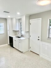 1835 Biscayne Dr in Winter Park, FL - Foto de edificio - Building Photo