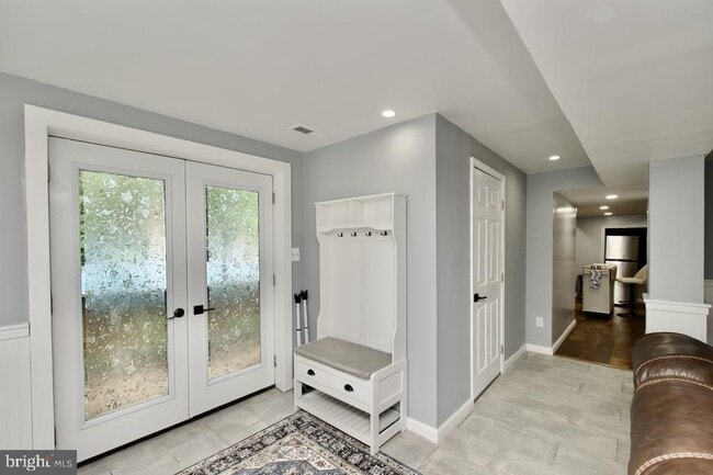 5576 Neddleton Ave in Woodbridge, VA - Building Photo - Building Photo