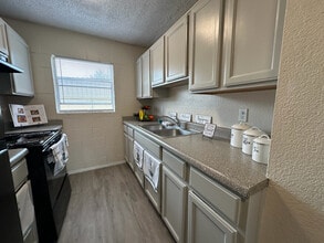 Tigua Village- All Utilities Included in El Paso, TX - Building Photo - Building Photo