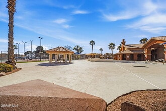 3645 Almond Beach Dr in El Paso, TX - Building Photo - Building Photo
