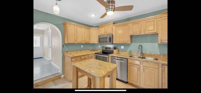 27101 Sun Aqua Ln