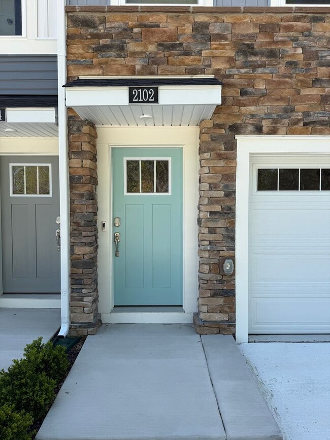 property at 2102 Winterberry Ln