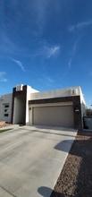 12604 Josie Tinajero Ave in El Paso, TX - Foto de edificio - Building Photo