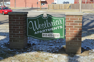 Westbriar Apartments in Evansville, IN - Building Photo - Building Photo