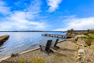 6225 Lake Washington Blvd NE in Kirkland, WA - Building Photo - Building Photo