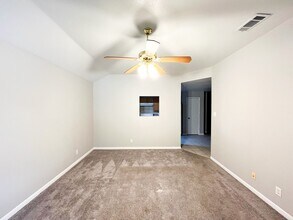 1213 Cinch Dr in Killeen, TX - Building Photo - Building Photo