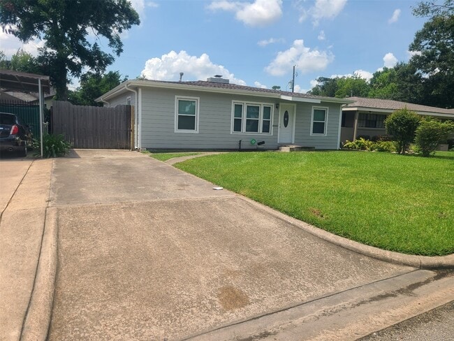 property at 3834 Rosedale St