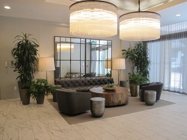 199 New Montgomery St in San Francisco, CA - Building Photo - Building Photo