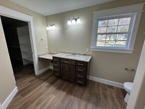 2516 S Schifferdecker Ave in Joplin, MO - Building Photo - Building Photo