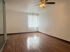 425 Walnut Creek Rd in Lisle, IL - Building Photo - Building Photo