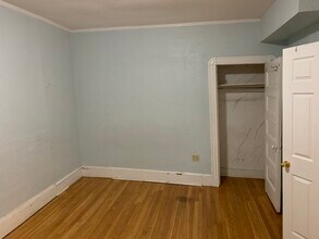 70 Revere St, Unit 3R in Boston, MA - Building Photo - Building Photo