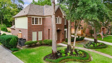 106 N Floral Leaf Cir in Spring, TX - Foto de edificio - Building Photo