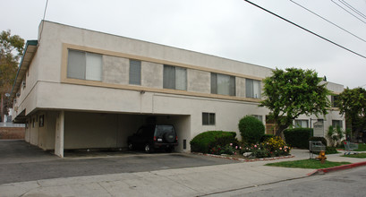 18355 Malden St in Northridge, CA - Building Photo - Building Photo