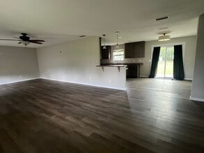 1807 Cottage Ave SW in Live Oak, FL - Building Photo - Building Photo