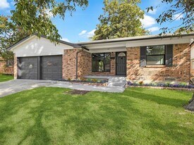 4009 Sweetbriar Dr in Garland, TX - Building Photo