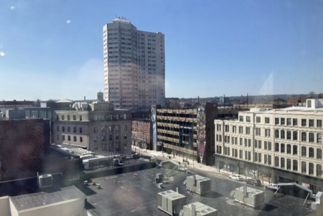 17 Federal St, Unit 705 in Worcester, MA - Foto de edificio - Building Photo
