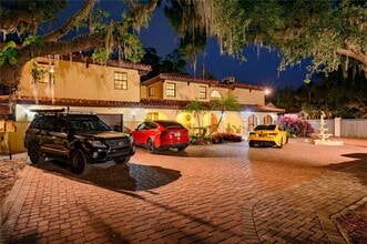 12103 Brightwater Blvd in Tampa, FL - Building Photo - Building Photo