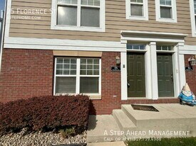 25 Florence St in Carmel, IN - Building Photo