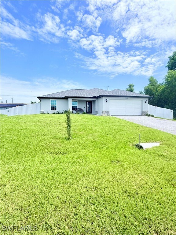 329 NE 29th Terrace in Cape Coral, FL - Building Photo - Building Photo