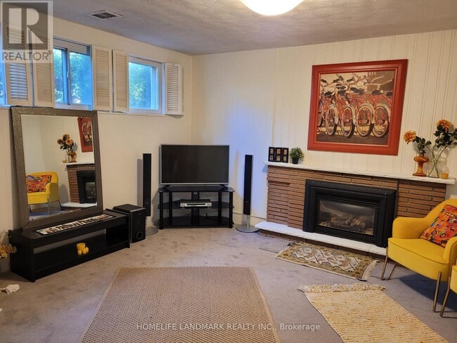 property at 30 Sumner Heights Dr