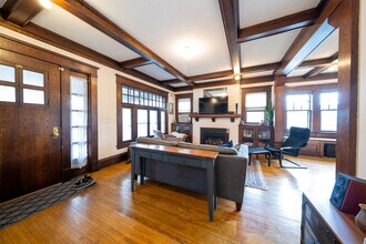 238 Lexington Pkwy N in St. Paul, MN - Building Photo - Building Photo