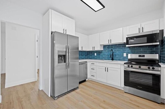 1209 14th Ct S in Lake Worth Beach, FL - Building Photo - Building Photo