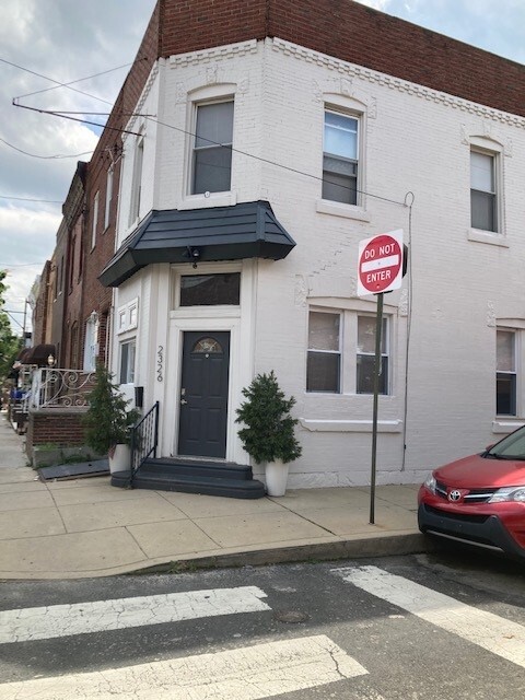 2326 S 12th St in Philadelphia, PA - Foto de edificio - Building Photo