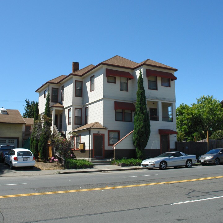 1135 Florida St in Vallejo, CA - Foto de edificio