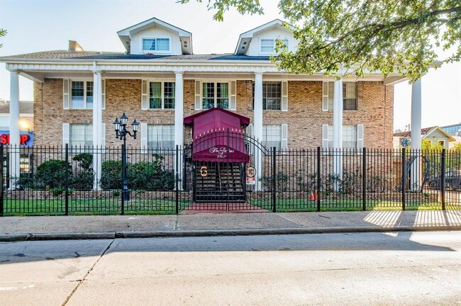 2507 Montrose Blvd in Houston, TX - Building Photo - Building Photo