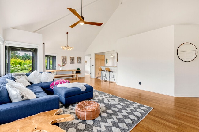 property at 3807 Iluna Pl