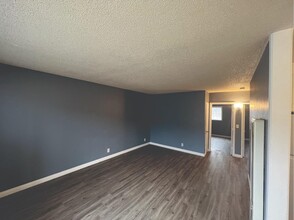 Eastgate Apartments in Fresno, CA - Building Photo - Interior Photo