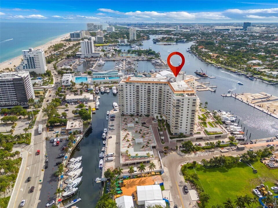 1 Las Olas Cir, Unit #1204 in Fort Lauderdale, FL - Foto de edificio