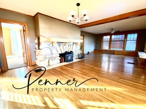 127 E Kansas Ave in Independence, MO - Building Photo - Building Photo