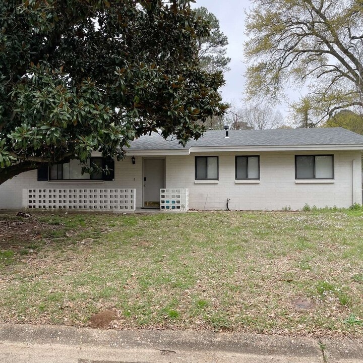 1712 Breckenridge St in Texarkana, TX - Building Photo