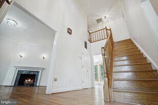 72 Erin Dr in Warrenton, VA - Building Photo