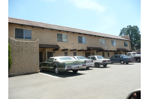 450 Lake Blvd in Redding, CA - Building Photo - Building Photo