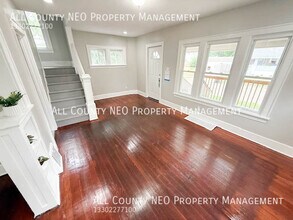 1114 Herberich Ave in Akron, OH - Building Photo - Building Photo