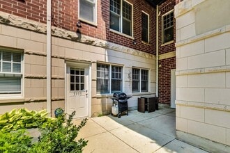 3955 N Hermitage Ave in Chicago, IL - Building Photo - Building Photo
