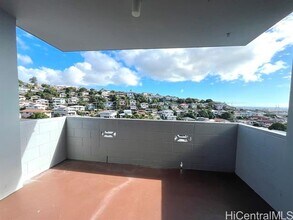 2001 Aupuni St in Honolulu, HI - Building Photo - Building Photo