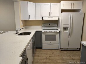 10845 SW 112th Ave-Unit -318 in Miami, FL - Building Photo - Building Photo