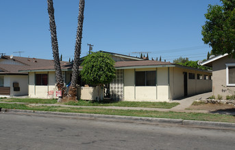 1839 E Grove Ave in Orange, CA - Building Photo - Building Photo