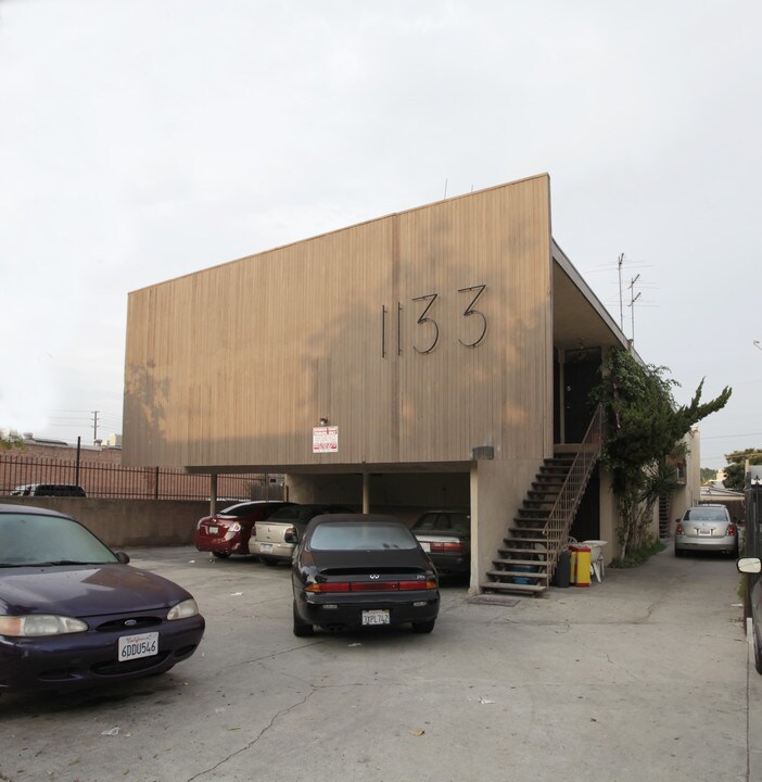 1133 Wilcox Pl in Los Angeles, CA - Building Photo