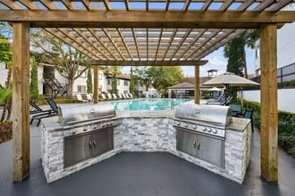 The Laurel at Altamonte in Apopka, FL - Building Photo - Building Photo