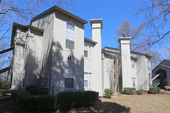 The Landing at Edgewater in Huntsville, AL - Building Photo - Building Photo